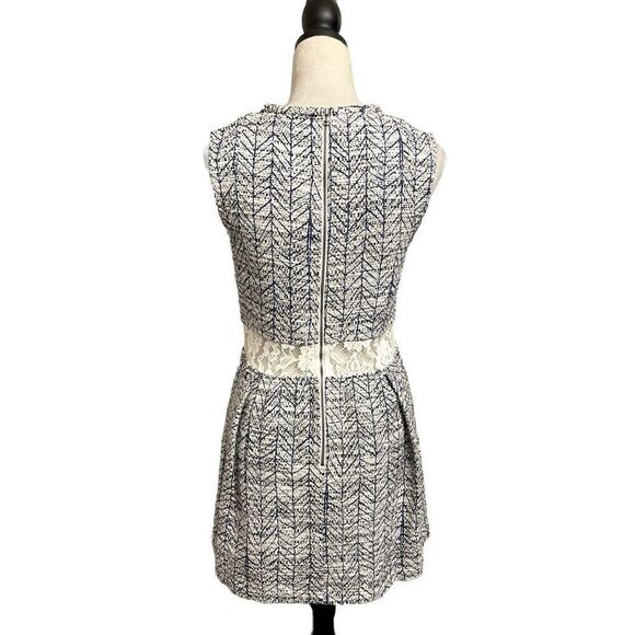 Sea New York Tweed Fit & Flare Dress w/White Floral Lace Cut Outs & Pockets (4) - Picture 7 of 16